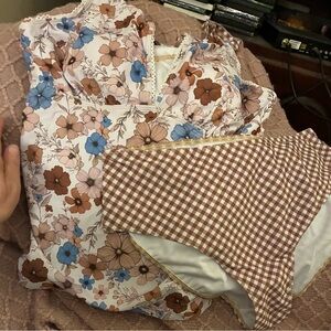 New without tags women’s floral and gingham tankini cream, brown, blue size XL